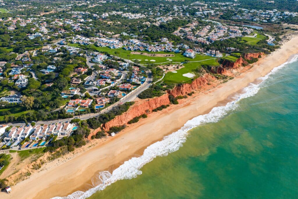 Vale do Lobo, Algarve - Photo: Mike Workman/Shutterstock