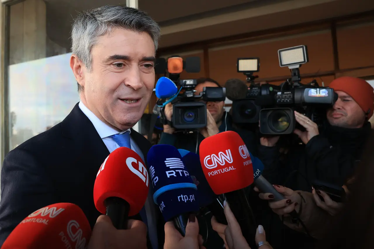 Interim leader Carneiro seeks to legitimise position with internal elections. Image: Estela Silva/ Lusa