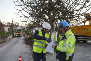 Ireland’s power workers shocked by grid devastation in Leiria