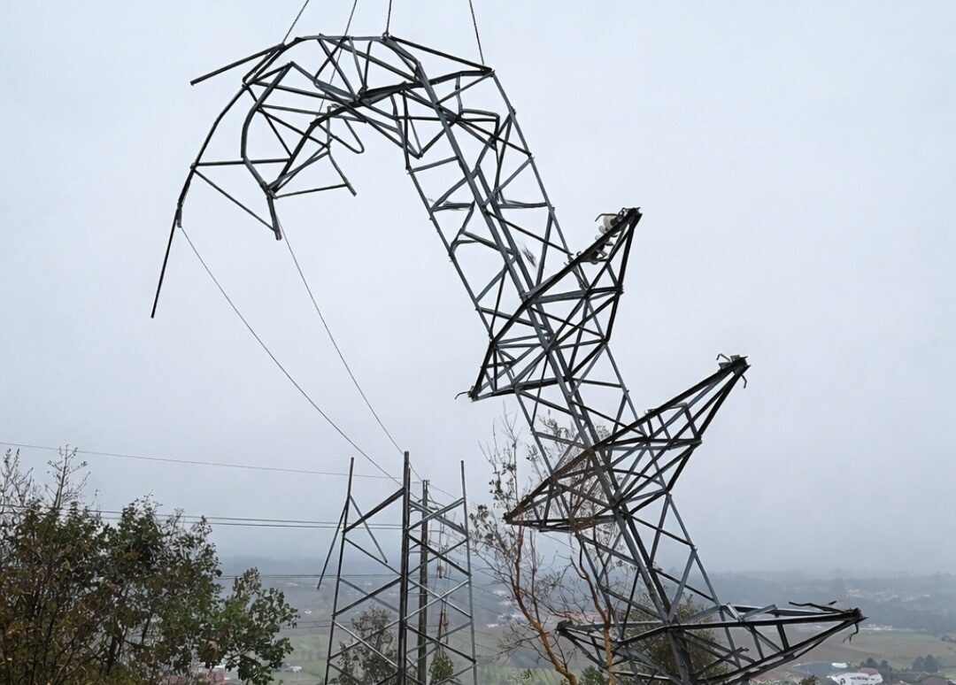 power line storm damage