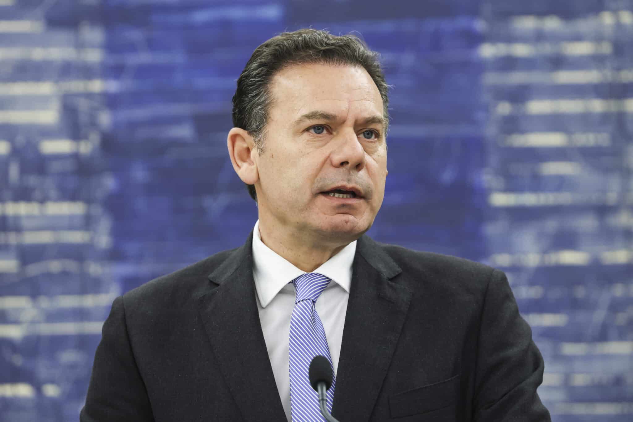 Primeiro-ministro Luís Montenegro na conferência de imprensa após reunião do Conselho de Ministros