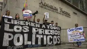 Venezuela minister to look into situation of detained Portuguese