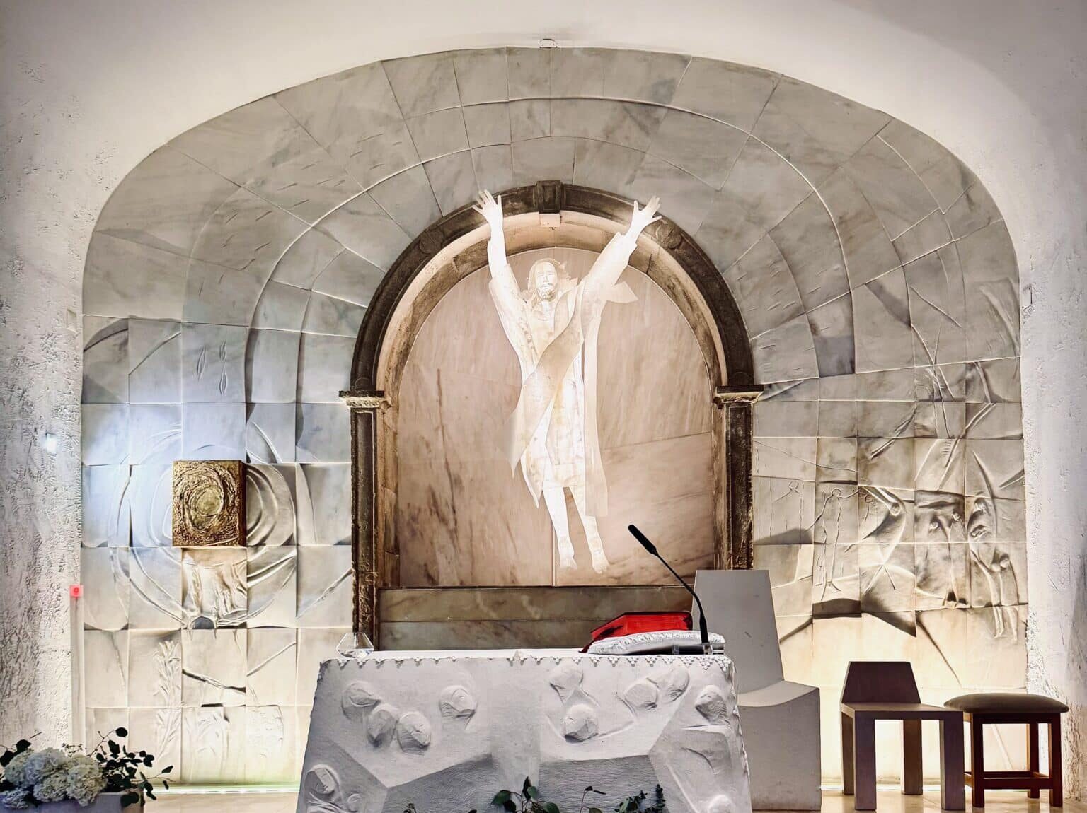Carvoeiro chapel altar