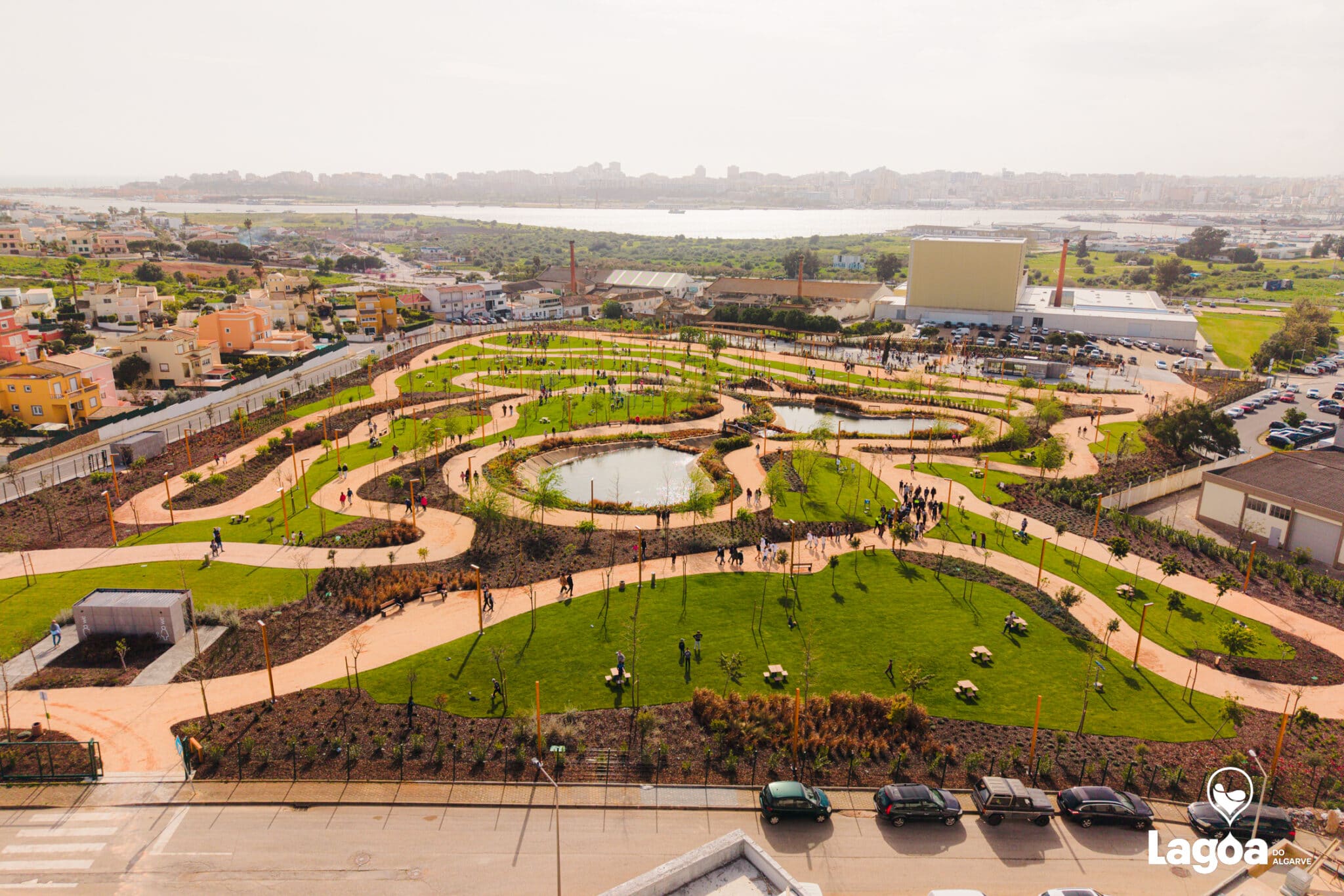 Hundreds attend opening of new urban park in Parchal