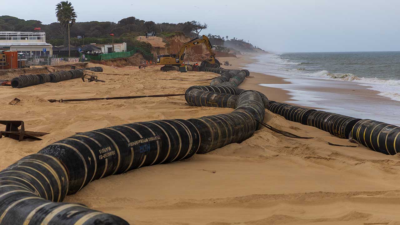 Sand replenishment begins on Algarve beaches