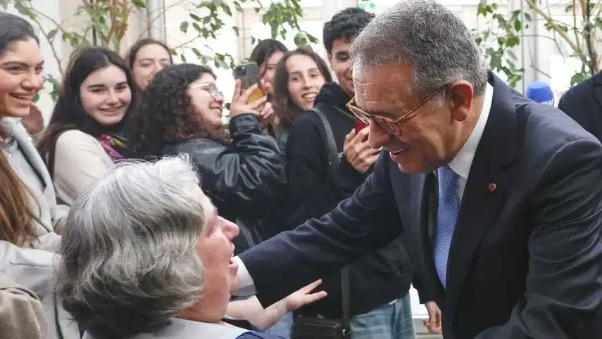 Much of President Seguro's trip today has been focused on ensuring communities get the help they have been promised. Image: Lusa