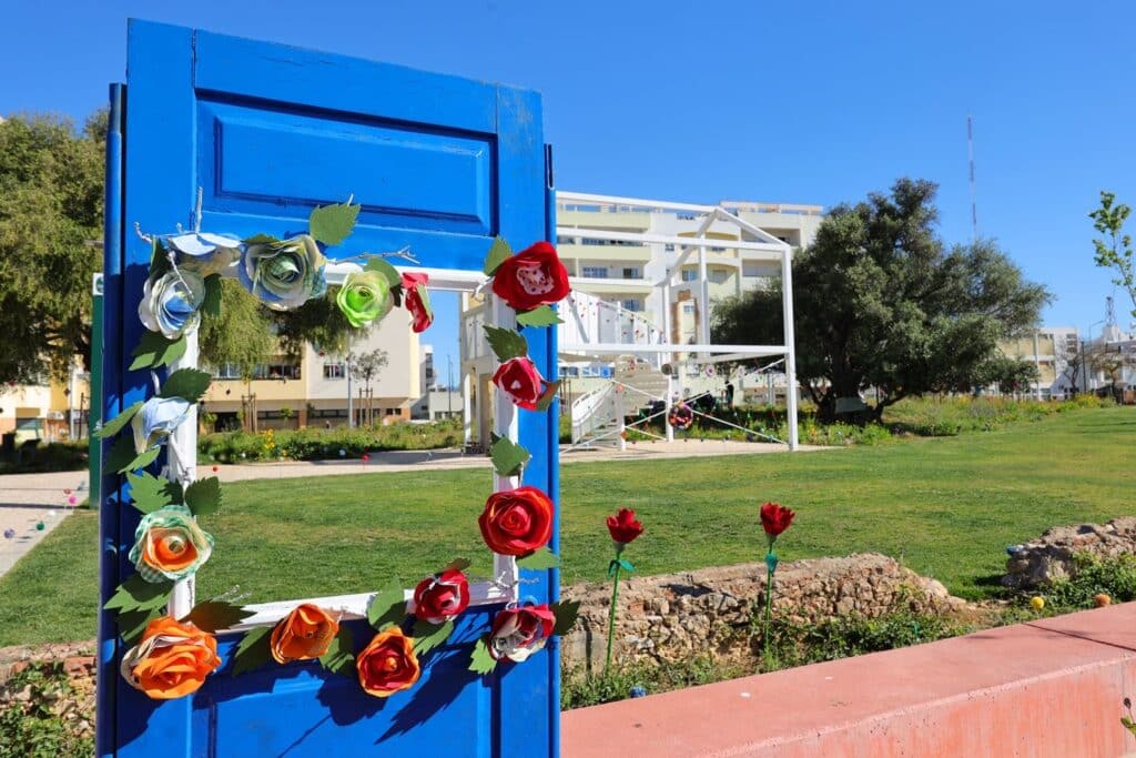 Community brings new colour to Portimão garden