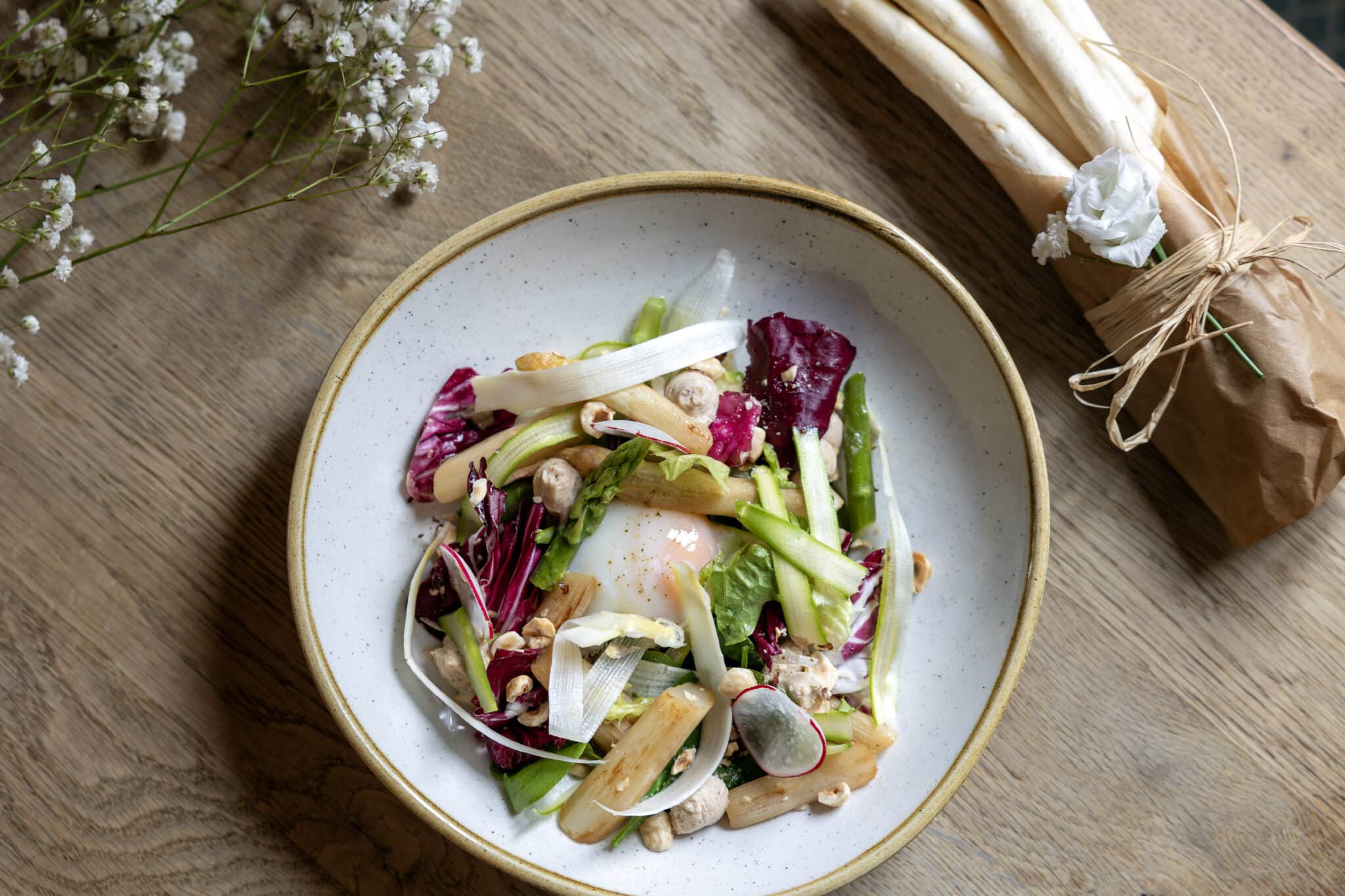 Asparagus salad with low temperature egg