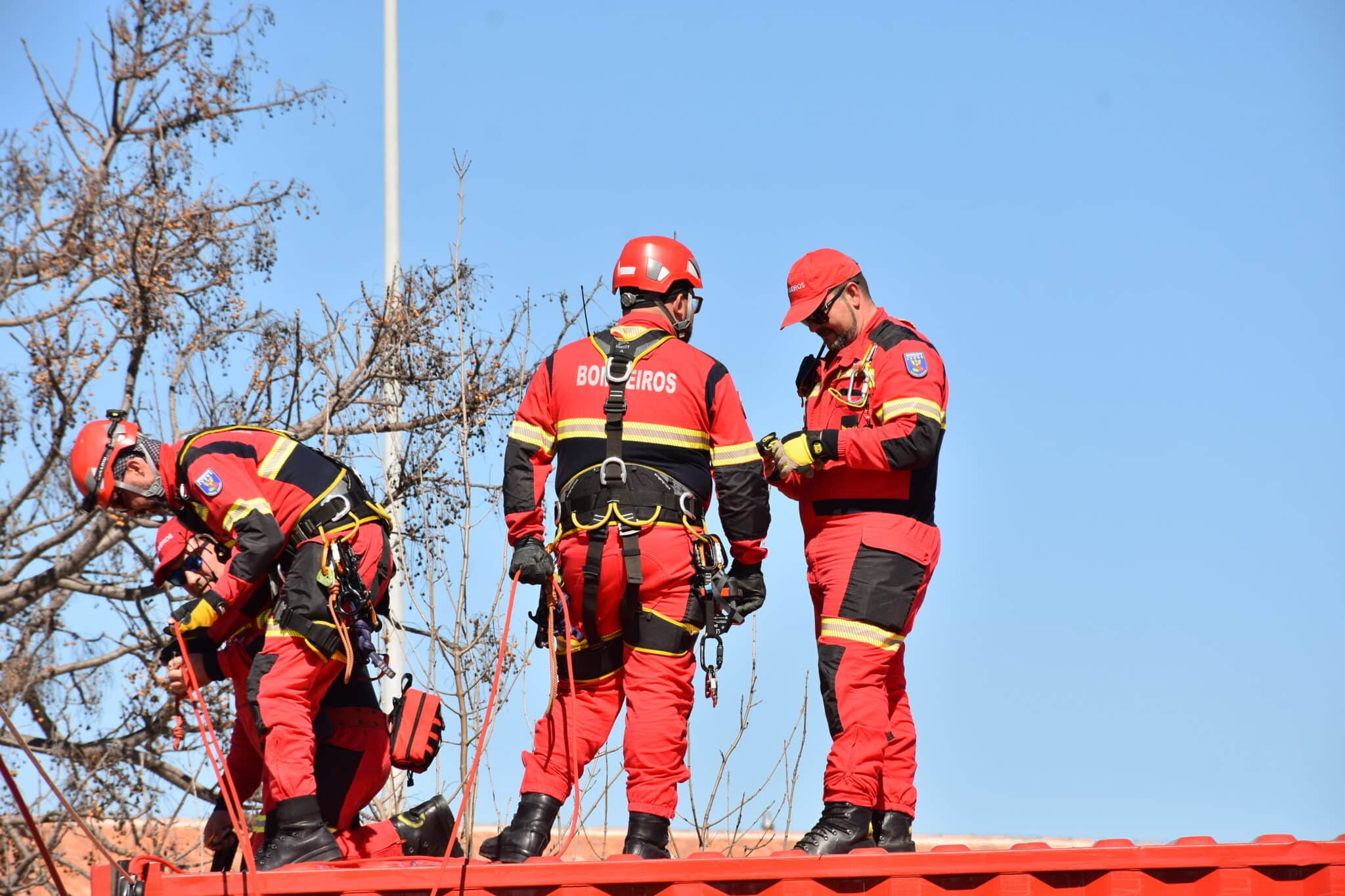 Rising fuel costs threaten Algarve firefighting operations, federation warns