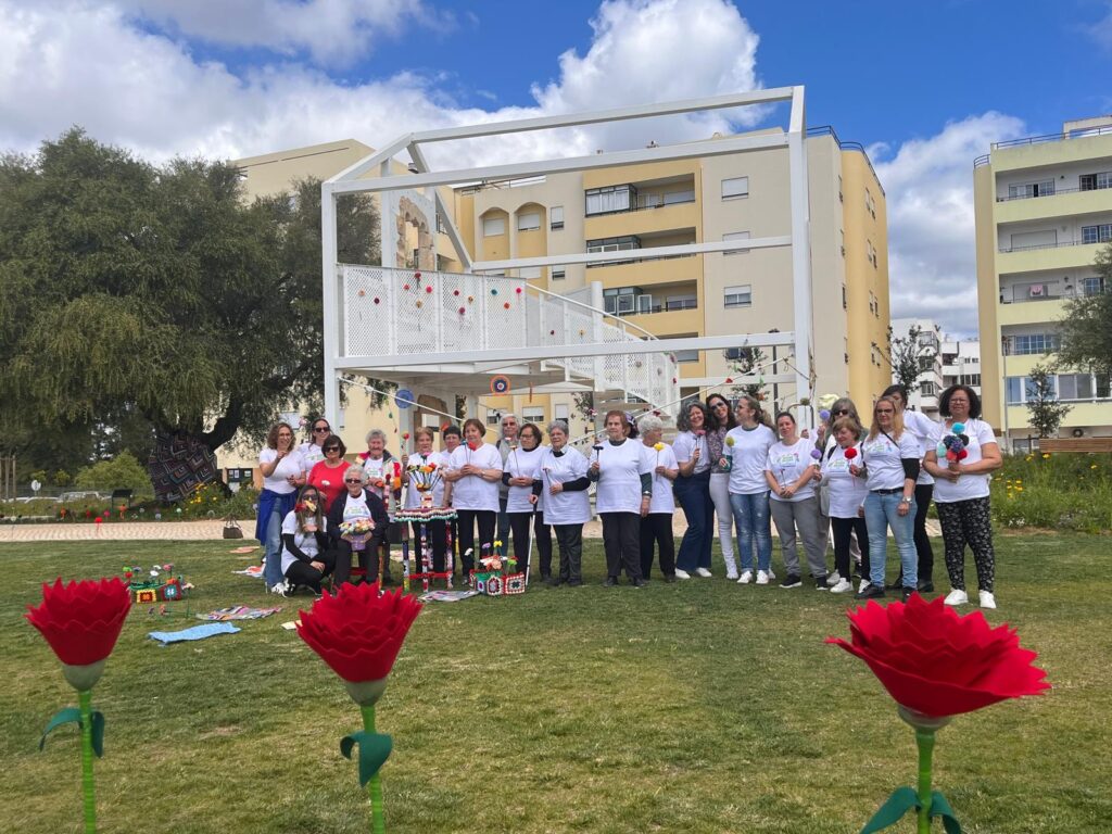 Community brings new colour to Portimão garden
