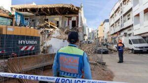 House collapse in Faro leaves elderly couple displaced