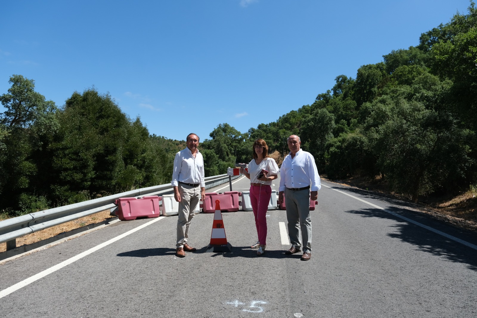 Socialist MPs demand urgent repairs to EN2 in São Brás