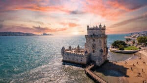 Diversify your wealth: Bitcoin and the CoinDesk 20 Index for Golden Visa investors or Portuguese tax residents