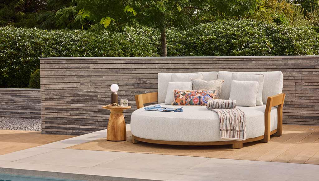 Photo of a terrace with furniture sold by Slings Outdoor Living